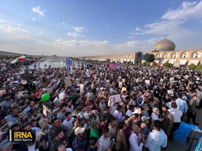 دو قاب متفاوت از گردهمایی حامیان جلیلی که پربازتاب شد